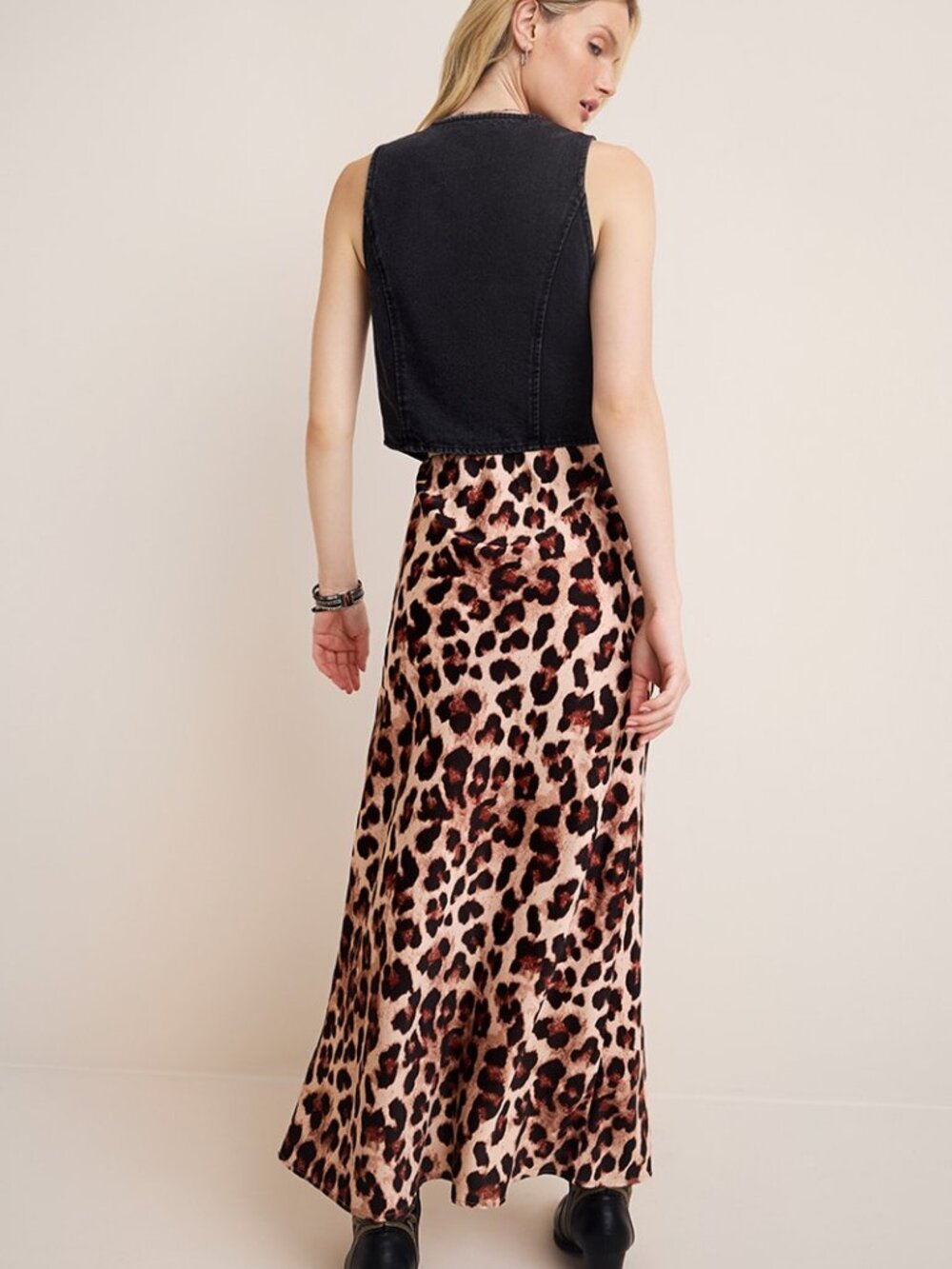 Francesca's Blue Rain Leopard Print Midi Skirt